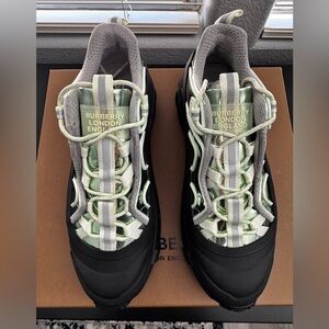 Burberry Sneakers Men’s